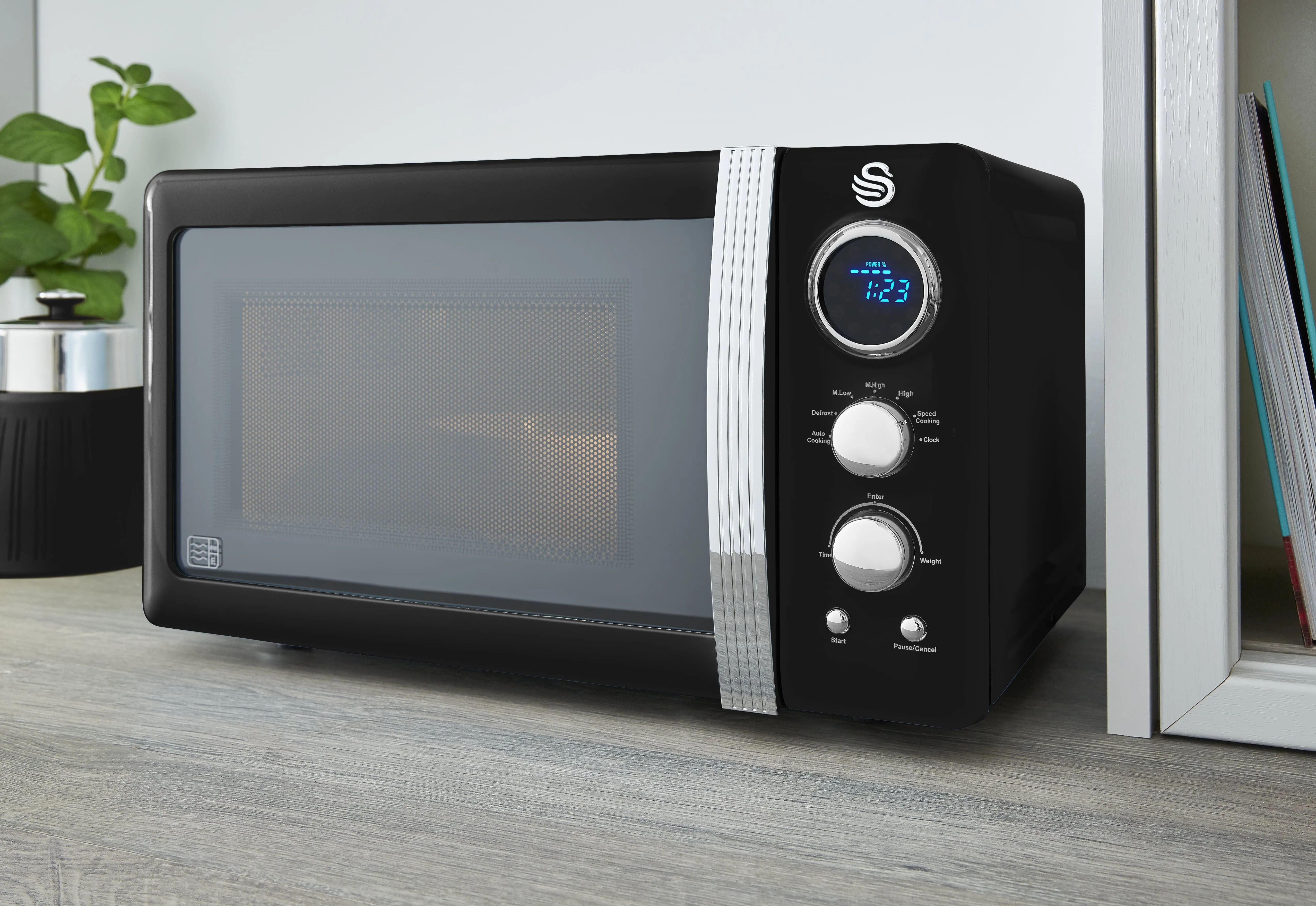 800W Retro Digital Microwave