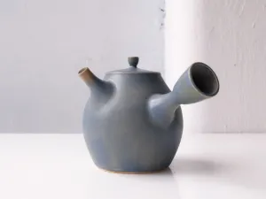 Kyūsu Tea Pot by Okaueyakumo